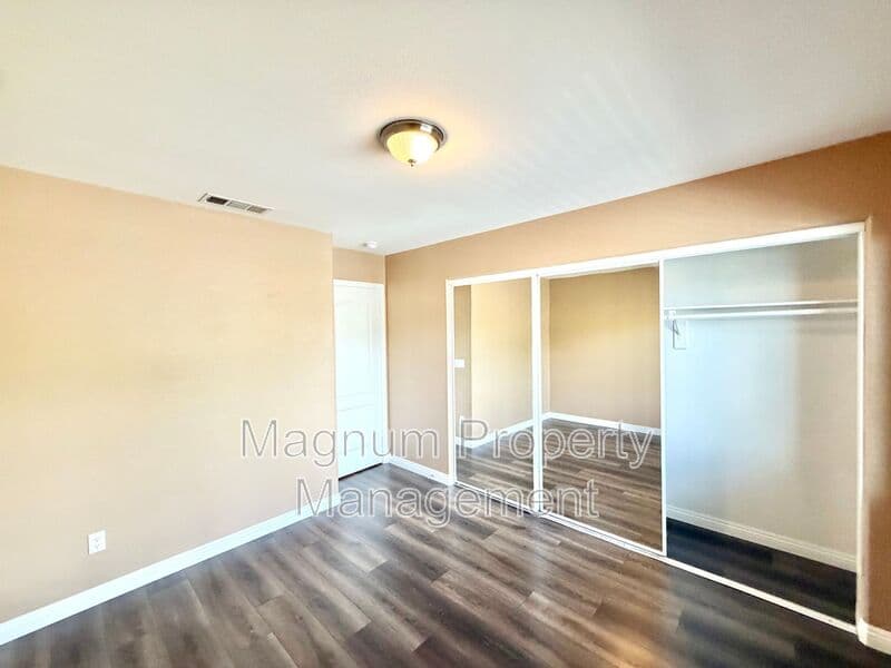 Lake Elsinore House: 34089 Dianthus Ln