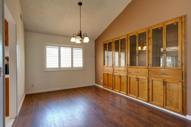 Merced House: 2768 Saratoga Avenue