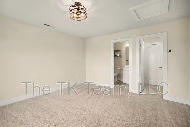 Charlotte Townhome: 2712 Grand Union Way