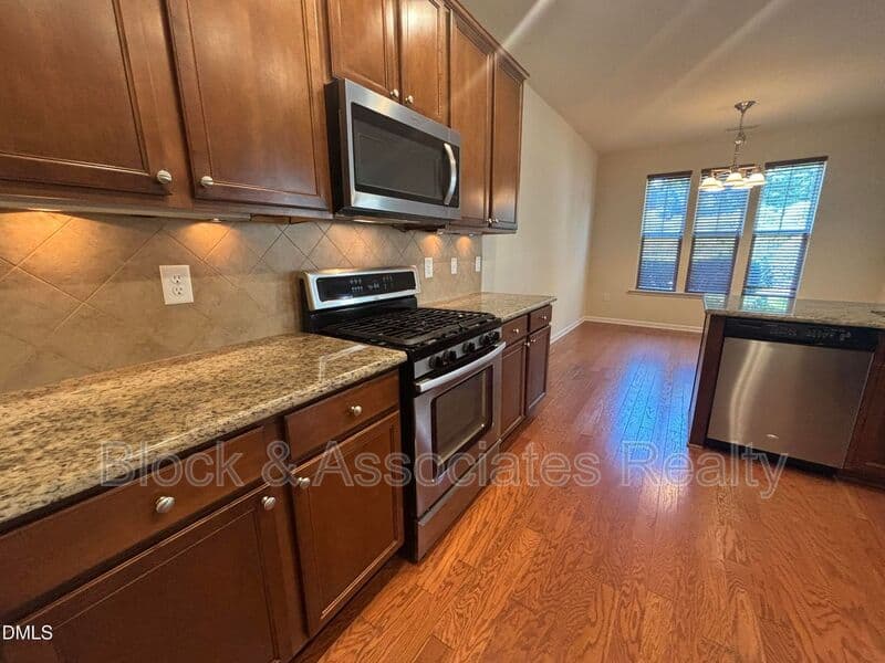 Wake Forest House: 1429 Kirkwood Hill Way
