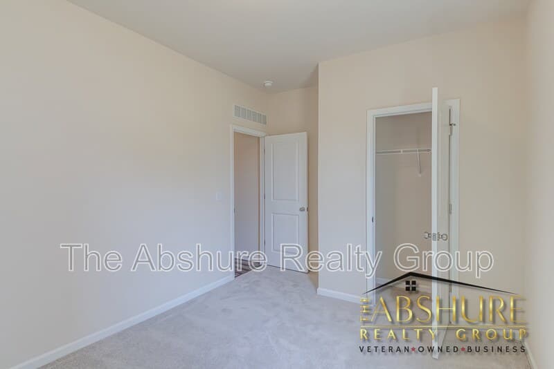 Raleigh House: 3512 Arctic Brook Street