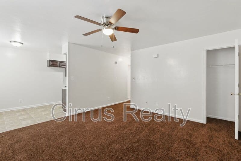Norfolk Condo: 4914 E Princess Anne Rd