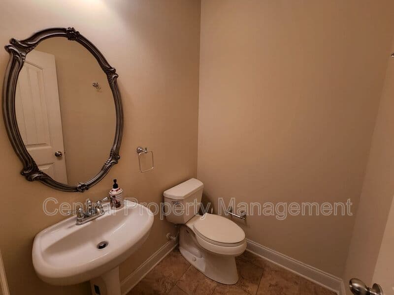 Simpsonville House: 265 Meadow Blossom Way