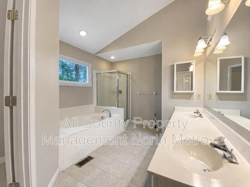 Johns Creek House: 5400 Taylor Road