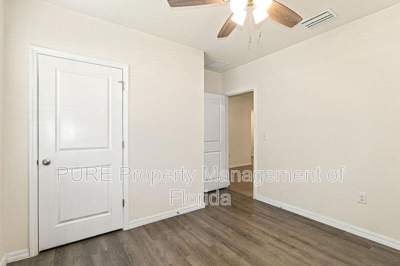 Ocala House: 4950 NE 15th Place