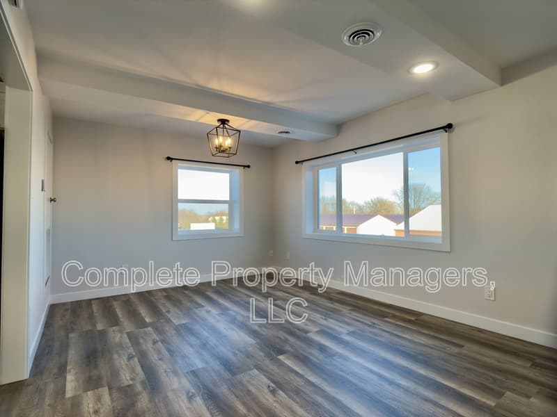 Clarks Grove Condo: 103 Main Street East
