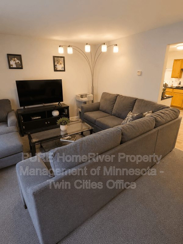Saint Paul Condo: 840 Beech St