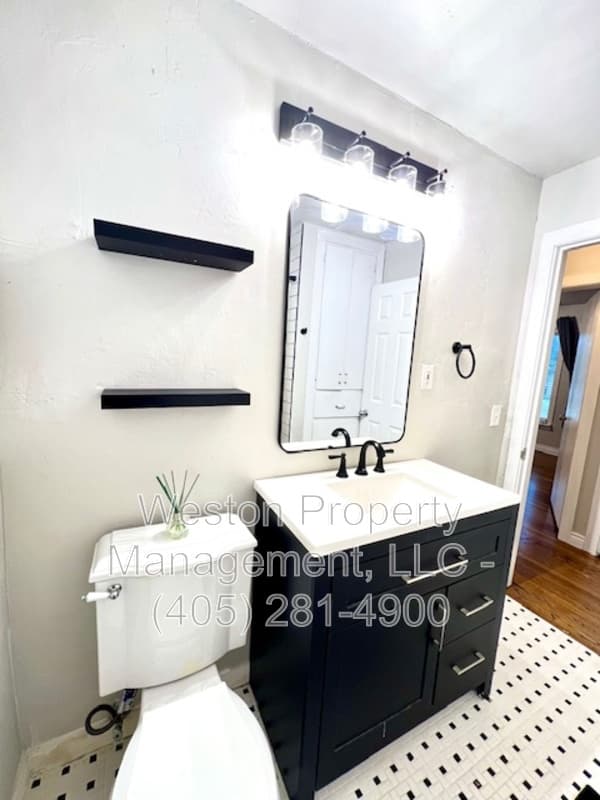 Oklahoma City House: 2725 Northwest 64th Street