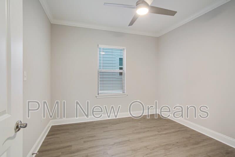 New Orleans Townhome: 2232 Bienville St