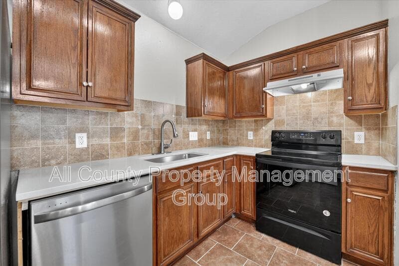 Fort Worth House: 756 River Garden Drive