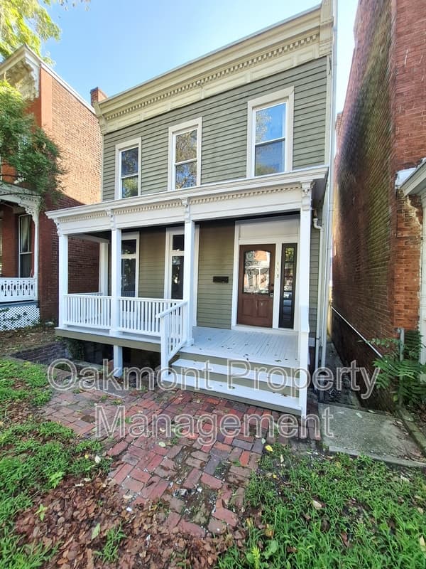 Richmond House: 113 South Pine Street