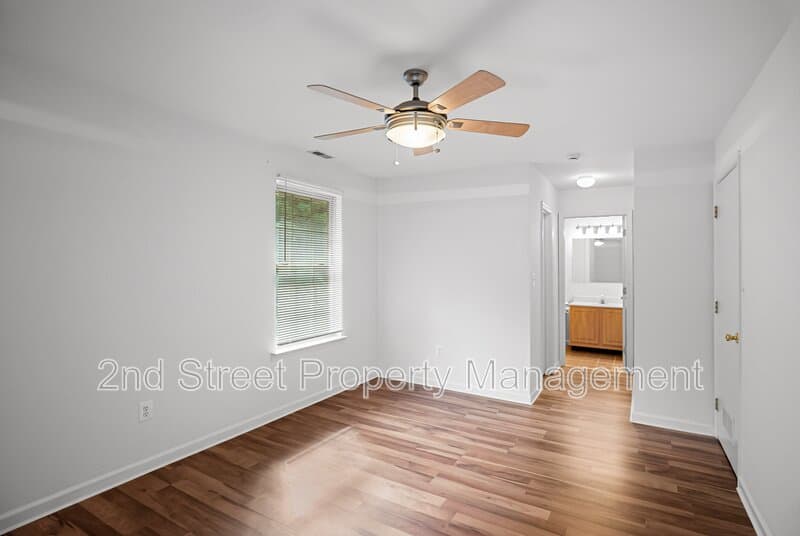 Cherry Hill Condo: 377 Tavistock - 1