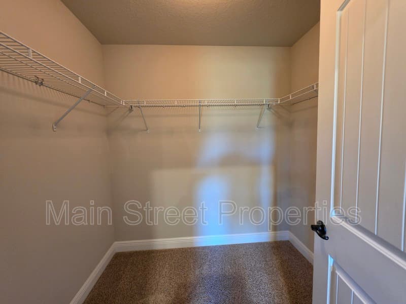 Milton House: 8839 Longmont Way