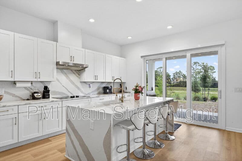 St. Cloud House: 6604 Quest Street