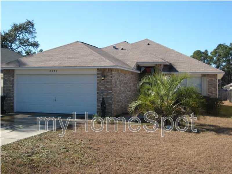 Pensacola House: 2497 Redoubt Ave