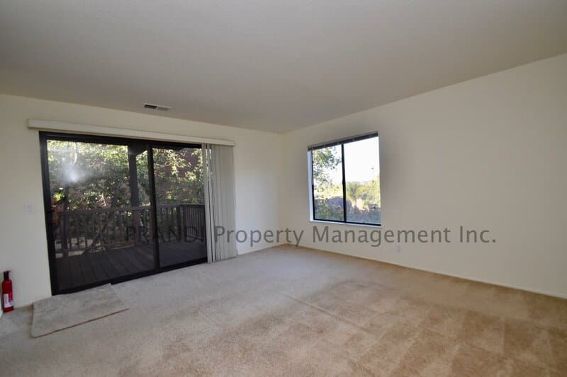Novato Townhome: 920 Arlene Way