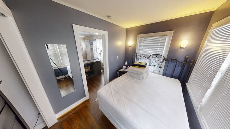 Ann Arbor House: 811 Rose Avenue