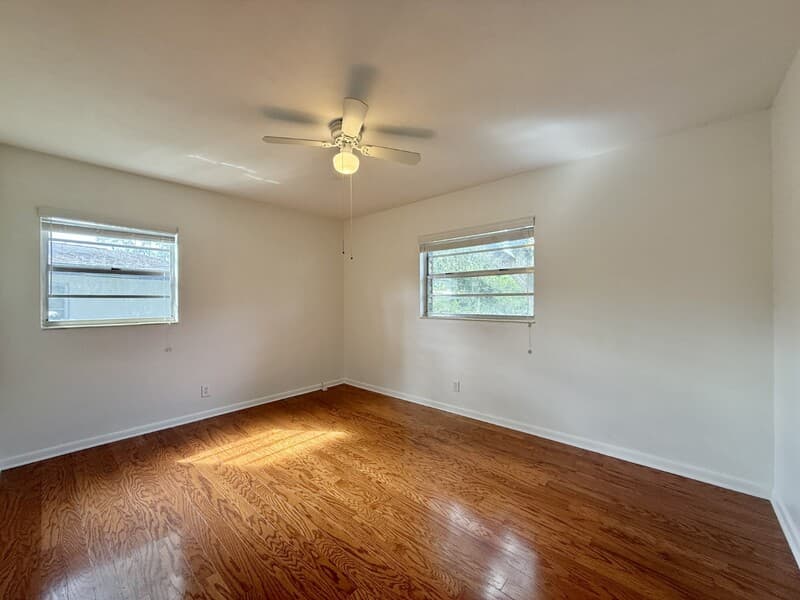 Tampa House: 1502 West Country Club Drive