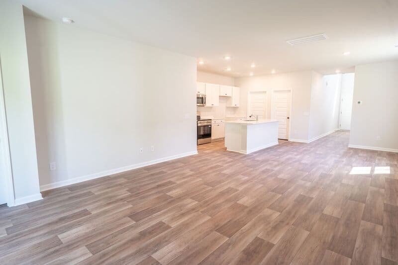 Bloomingdale House: 142 Geranium Way