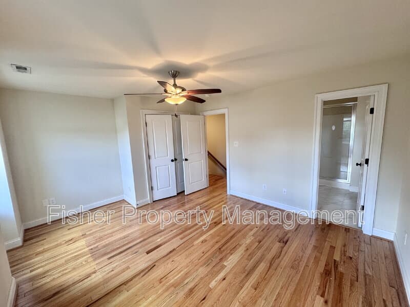 Richmond House: 2212 Carrington St