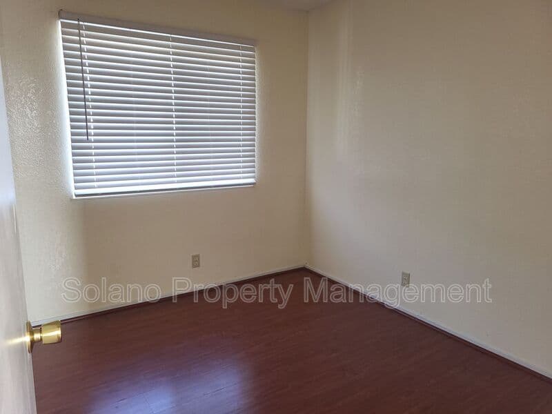 Vallejo House: 125 Serpentine Drive