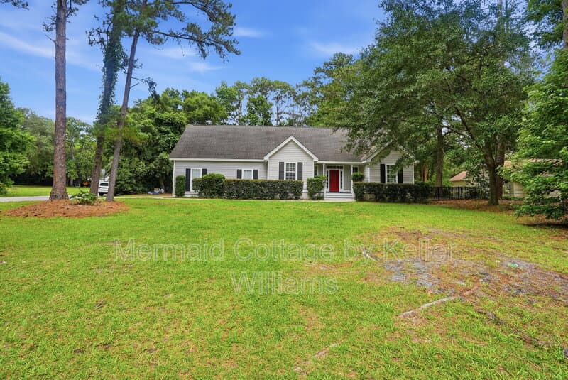 Beaufort House: 24 Pickens Street