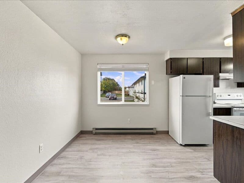 Kennewick Condo: 1501 W. 14th Ave.