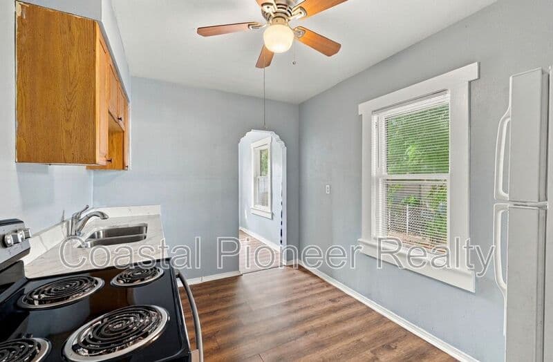 Tampa House: 1603 E 29th Ave