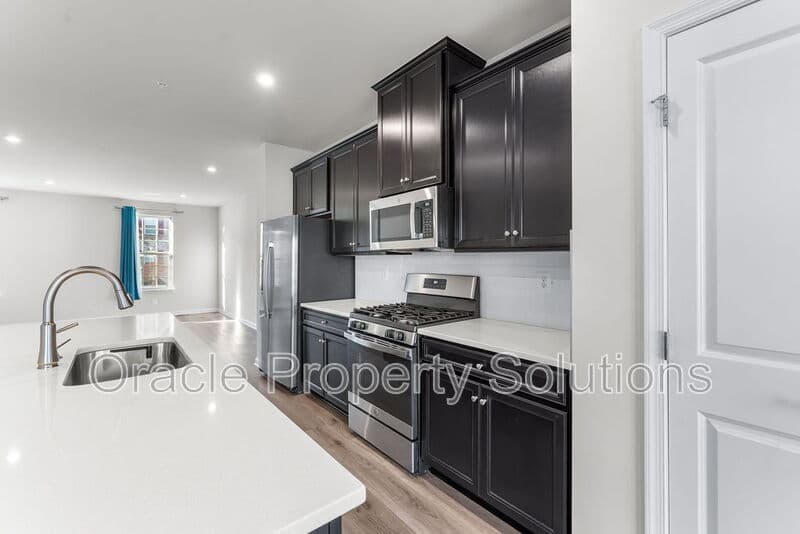 Hanover Townhome: 7850 Brandy Station Road