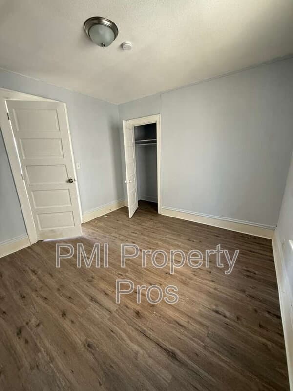 Milwaukee Condo: 1623 N 38th St
