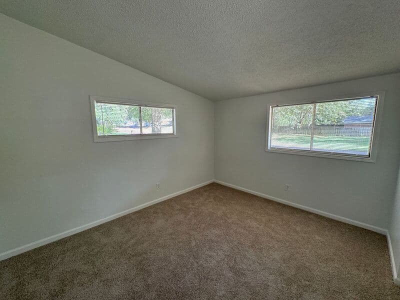 Southaven House: 8658 Bunker Hill Drive