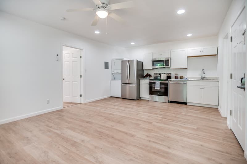Arlington Condo: 905 West Abram Street - 1