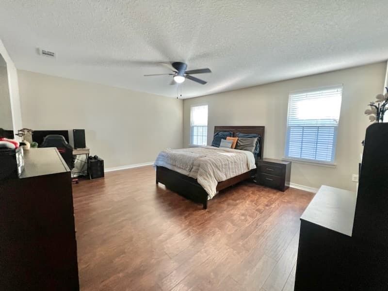 Crestview House: 104 Bolte Court