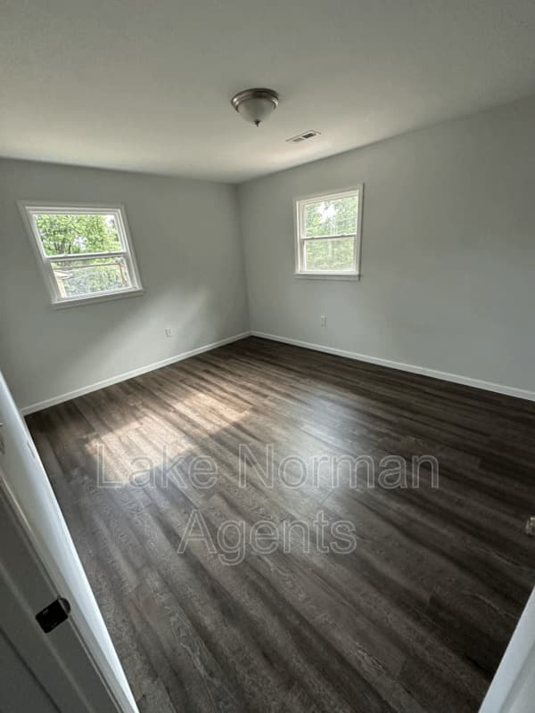 Connelly Springs Condo: 2320 Shade Tree St