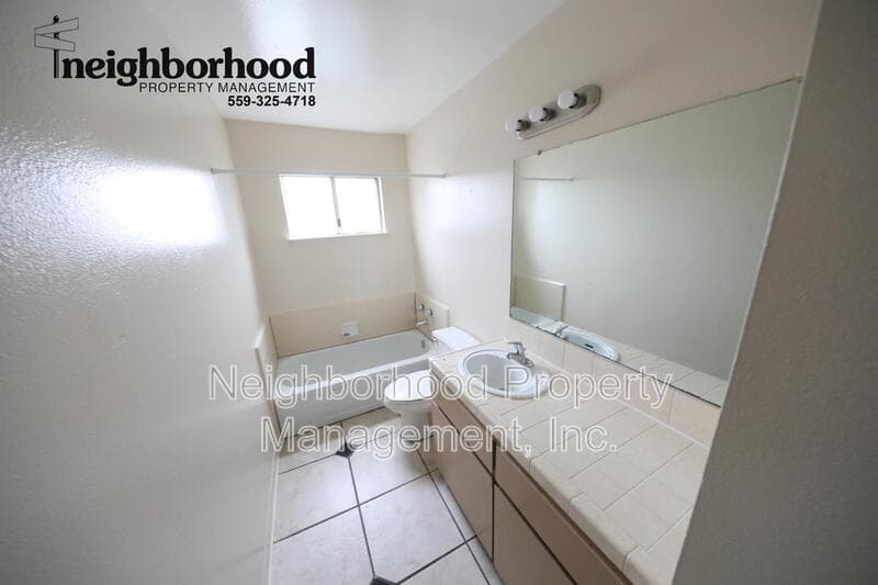 Fresno Condo: 2029 West Shields Avenue - 202