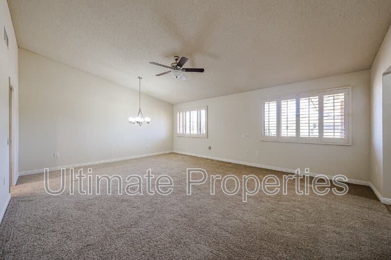 Sun City West House: 13107 West Lyric Drive