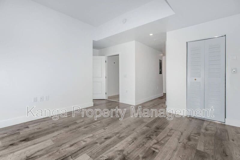 Miami Condo: 39 NW 7th Ave