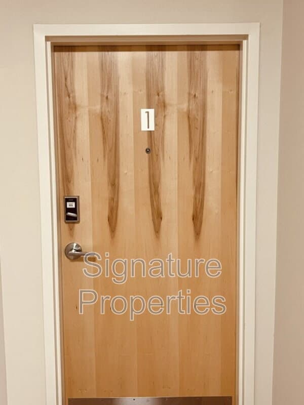 Petersburg Condo: 712 High St