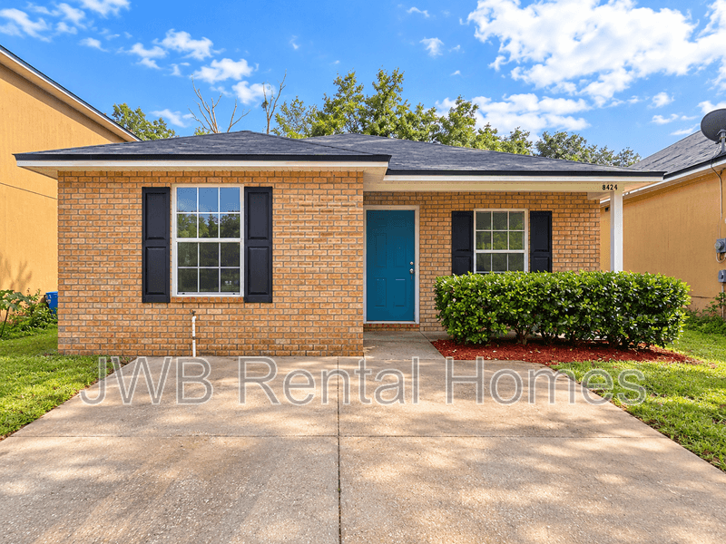 Jacksonville House: 8424 India Ave