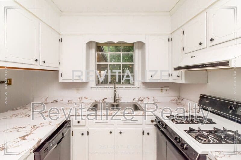 Mobile House: 786 Kasserine Pass