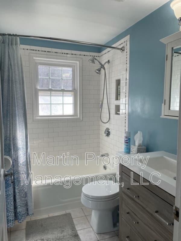 Wakefield House: 533 Water Street