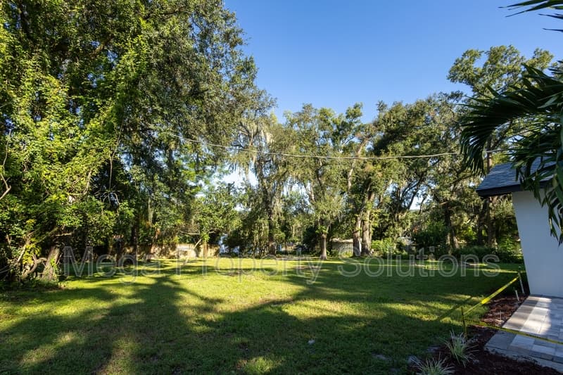 Tampa House: 307 Glen Burnie Avenue