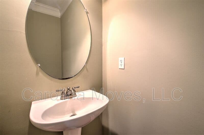Greenville House: 256 Barbours Lane