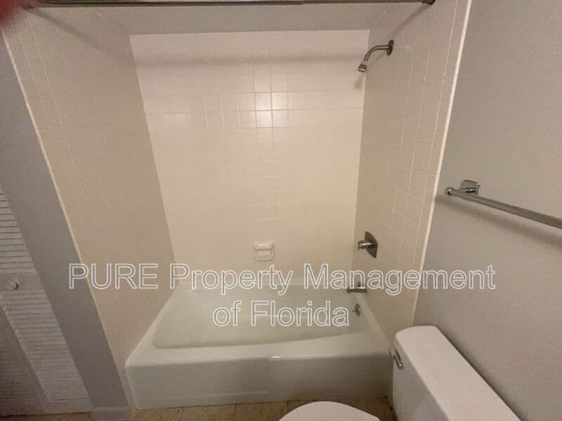 Ocala House: 549 Fairways Drive