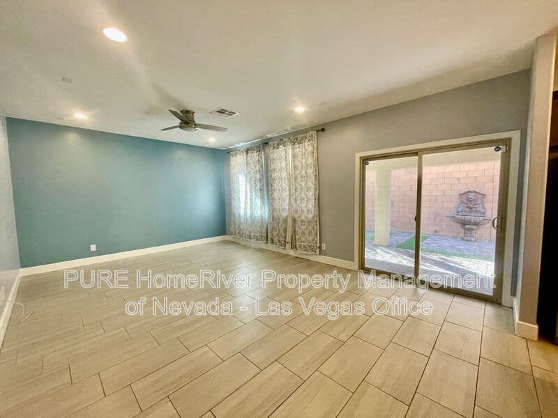 Las Vegas House: 8971 Whitten Park Ave