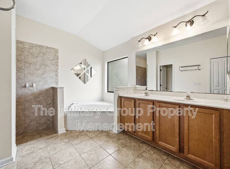 Orange Park House: 1059 Maple Lane