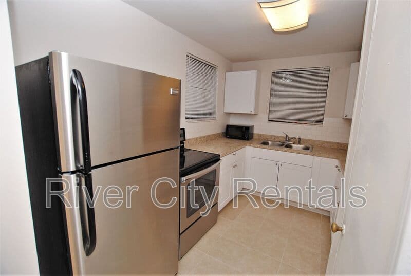 Jacksonville House: 2729 Oak Street