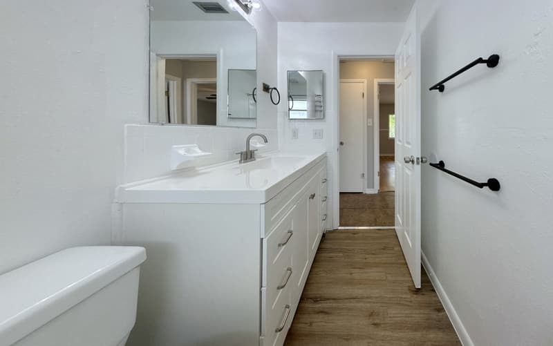 St. Petersburg House: 4367 19th Street North