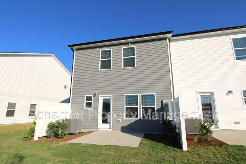 Fuquay Varina House: 3314 Bailey Lake Dr