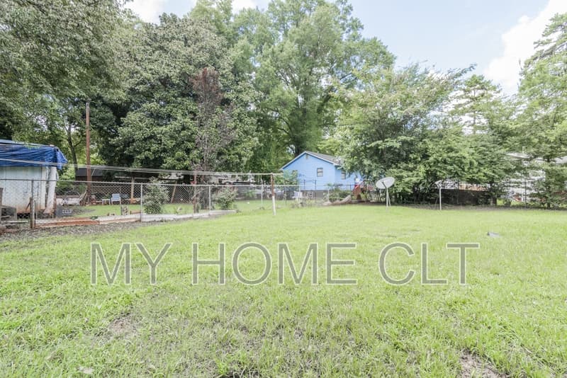 Charlotte Condo: 2517 Hemphill Street - 2